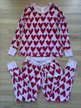 Hanna Andersson Pink Pajama Set with Red Heart Print
